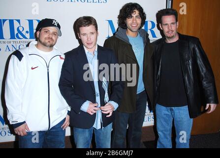 Jerry Ferrara, Kevin Connolly, Adrien Grenier et Matt Dillon au 23ème festival annuel de télévision William S. Paley Présente 'Entourage' à la Guilde des directeurs d'Amérique à West Hollywood, CA. L'événement a eu lieu le mercredi 1er mars 2006. Photo par: SBM / PictureLux Tous droits réservés - référence de fichier #33984-510SBMPLX Banque D'Images