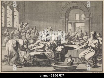 Dans la maison de Simon, le Pharisien Christ se trouve dans un siège à une table. La femme pécheresse a les pieds du Christ lavés et les assèche avec elle maintenant haren. Fabricant : printmaker Jan Luyken (propriété cotée) conçu par Jan Luyken (bâtiment classé) éditeur: Willem BroedeletPlaats fabrication: Amsterdam Date: 1700 Caractéristiques physiques: Gravure; matériaux d'épreuvage: Technique du papier: Gravure Dimensions: Feuille: H 129 mm × W 180 mmToeliechtProefdruk pour une illustration de livre pour Jeremy Taylor. Histoire va pas la vie et la pieule de la saligmaker d'onsen Jésus Christ. Partie III Amsterdam: Willem Broedelet, 1700, P. 7. Sous Banque D'Images