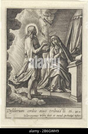 Christ semble à Marie le Christ apparaît après sa mort à sa mère Marie. Il est entouré de nuages et tient un crosier avec bannière dans la main. Marie s'agenouillant dans la prière à son bureau. Dans la marge une Citation de la bible de Ps. 20 à Latijn. Fabricant : printmaker: Jerome Qui: Rix (bâtiment classé) Editeur: Hieronymus Wierix (propriété listée) fournisseur de privilèges: Joachim de Buschere (propriété listée) Lieu de fabrication: Anvers Date: 1563 - Caractéristiques 1619 physique: Matière de prise: Papier: Technique A (processus d'impression) Dimensions: Bord de la plaque: H 89mm × W 62 mm Objet: Christ persa Banque D'Images