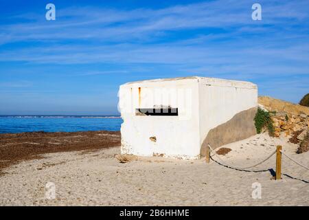 Bunker sur la plage es Trenc, es Trenc-Salobrar de Campos parc naturel, près de Sant Jordi, Migjorn, Majorque, Iles Baléares, Espagne Banque D'Images