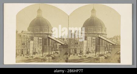 Luthérian Nieuwe Kerk, on the Singel in Amsterdam Haarlem Luis RP-F-F11640 The Luthérian Nieuwe Kerk, on the Singel canal in the Haarlem Luis Amsterdam Property Type: Stereo Picture Numéro d'article: RP-F F11640 Fabricant : Photographe: Peter Oosterhuis Photographe: Andrew Hunter Date: 1859Techniek: Photographie Dimensions: H 80 mm × W 142 mm (moitié gauche et droite) Sujet Où : église luthérienne ronde Banque D'Images