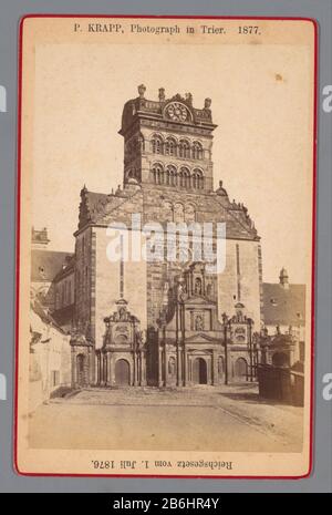 L'Abbaye Bénédictine De L'Église Saint-Matthiaskerk À Trèves. Fabricant : Photographe: Peter Krapp (propriété cotée) Lieu de fabrication Trèves Dating: 1876 - 1877 Caractéristiques physiques: Albumen imprimé: Carton de papier technique: Albumen dimensions imprimées: Photo: H 146 mm × W 99 mm Sujet: Église (extérieur) Où: Abbaye de Saint Matthias Banque D'Images