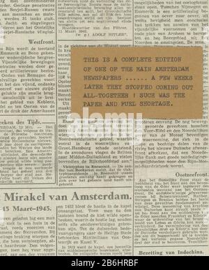 De Telegraaf et livre photo de collage Les caméras cachées (titre de la série) Daily Telegraph en mars 1945, peu de temps après que le magazine n'est apparu pas en raison du manque de papier et de brandstof. Fabricant : Créateur: Fabrication anonyme: Amsterdam Date: 13-mar-1945 matériau: Papier plastique technique: Fotografie Sujet: Second monde Quand: 1939 - 1945 Banque D'Images