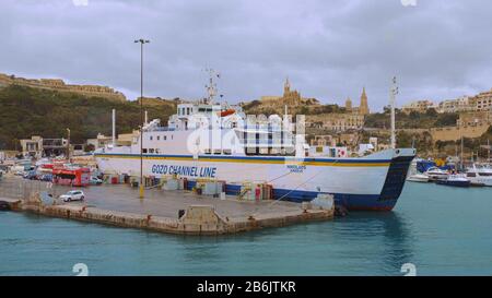 Terminal de ferry sur l'île de Gozo - MALTE, MALTE - 5 MARS 2020 Banque D'Images