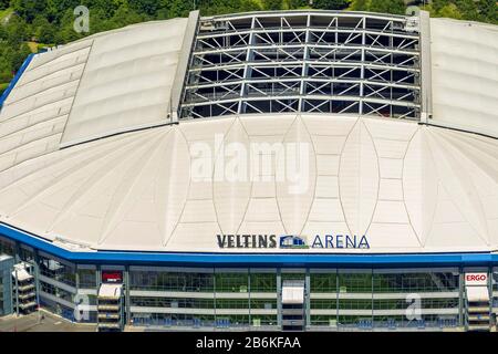 Veltins-Arena, à l'origine Arena AufSchalke, stade de football pour Schalke 04, vue aérienne, Allemagne, Rhénanie-du-Nord-Westphalie, région de la Ruhr, Gelsenkirchen Banque D'Images