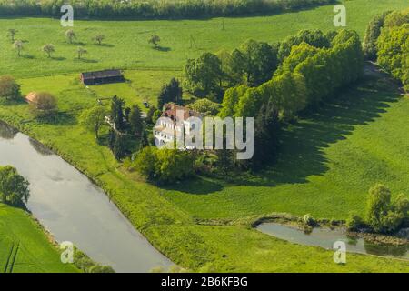 , Hotel-Restaurant Zur Rauschenburg au fleuve Lippe à Olfen, vue aérienne, 23.04.2014, Allemagne, Rhénanie-du-Nord-Westphalie, Muensterland, Olfen Banque D'Images