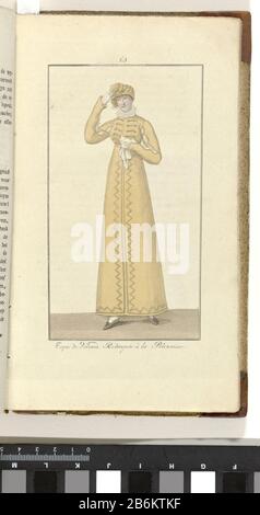 Elegantia ou magazine de mode, de luxe et de goût pour les femmes, décembre 1808, no 63 Toque de velours Volgens de begeleidende tekst (p. 384): Redingote a rencontré belegsels van koord 'en zigzag' en lussen à la polonaise'. Toque van rozerood fluweel, gecoupéerd a rencontré wit satijn. Prent it het modetijdschrift Elegantia, de tijdschrift van mode, luxe en smaak voor dames 1807-1814 (porte ouverte de période 1811-1813). Fabricant: Pentmaker: Anoniemuitgever: Evert MaaskampPlaats fabrication: Amsterdam Dating: 1808 kenmerken physique: Gravure, met de main gekleurd matériel: Papier Techniek: Graveren (dr Banque D'Images