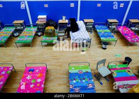 Wuhan, Chine. 10 mars 2020. Tous les 16 hôpitaux de module de terrain à Wuhan sont officiellement fermés après les 49 derniers patients sortis du stade Hongshan à Wuhan, Hubei, Chine le 10 mars 2020.(photo par TPG/cnsphotos) (Photo de Top photo/Sipa USA)Tous les 16 hôpitaux de module de champ à Wuhan sont officiellement fermés après que les 49 derniers patients ont quitté le stade Hongshan à Wuhan, Hubei, Chine le 10 mars 2020. (Photo par TPG/cnsphotos) (photo par Top photo/Sipa USA) crédit: SIPA USA/Alay Live News Banque D'Images