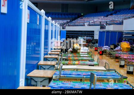 Wuhan, Chine. 10 mars 2020. Tous les 16 hôpitaux de module de terrain à Wuhan sont officiellement fermés après les 49 derniers patients sortis du stade Hongshan à Wuhan, Hubei, Chine le 10 mars 2020.(photo par TPG/cnsphotos) (Photo de Top photo/Sipa USA)Tous les 16 hôpitaux de module de champ à Wuhan sont officiellement fermés après que les 49 derniers patients ont quitté le stade Hongshan à Wuhan, Hubei, Chine le 10 mars 2020. (Photo par TPG/cnsphotos) (photo par Top photo/Sipa USA) crédit: SIPA USA/Alay Live News Banque D'Images