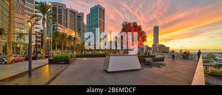 Coucher De Soleil À Zaitunay Bay, Marina, Beyrouth, Liban Banque D'Images