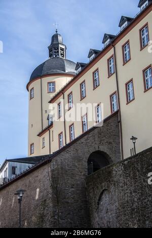 Château inférieur avec clocher à Siegen Banque D'Images