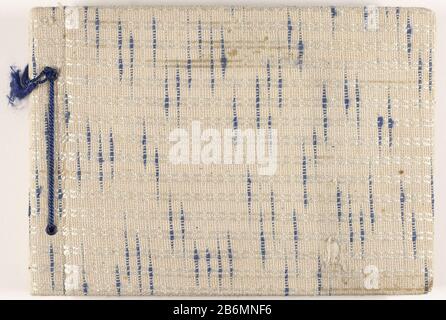 Fotoalbum Abrechnungsintendantur van de Wehrmacht Erinnerung an meine Dienstzeit in den Niederlanden (objet titel op) photo d'un soldat travaillant à l'Abrechnungsindendantur (genre de paie) de la Wehrmacht. Housse en tissu bleu et blanc. L'album contient 24 pages noires avec un total de 199 photos. Le compositeur travaille du 1er octobre 1941 au 31 mars 1942 à Leiden et du 1er avril 1942 au 16 août 1942 à Apeldoorn. L'album s'ouvre avec des photos d'Amsterdam et de Middelburg (dégâts à l'hôtel de ville). Certaines photos peuvent être faites des transferts à Apeldoorn ou Het Loo. Pendant la seconde Guerre mondiale, il a été utilisé parmi Banque D'Images