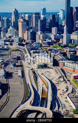 Vue aérienne de la ville de Seattle avec la Highway 99, Washington State, États-Unis Banque D'Images