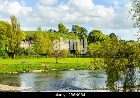 Rivière Kent et Château de Kendal, Kendal, Cumbria Banque D'Images