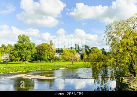 Rivière Kent et Château de Kendal, Kendal, Cumbria Banque D'Images