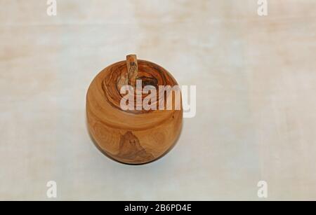 Boîte en bois de pomme en bois d'olive Banque D'Images