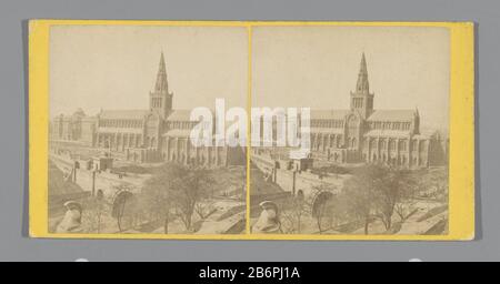 Gezicht op de Kathedraal van Glasgow Cathédrale de Glasgow - de se (objet op de titre) vue sur la cathédrale de Glasgow, de S.E. (Objet titre) Type d'objet: Photo stéréo Numéro d'objet: RP-F-F04793 Inscriptions / marques: Nombre, verso, imprimé, 'No 38.'naam, verso, imprimé, 'G. W. Wilson & Co., Aberdeen.' Fabricant : photographe George Washington Wilson & Co. (Illustré sur l'objet) Lieu de fabrication: Glasgow Dating: CA. 1850 - ca. 1880 Caractéristiques physiques: Albumen matière d'impression: Papier carton technique: Albumine dimensions de pression: Support secondaire: H 85 mm × W 170 mmToelichtin Banque D'Images