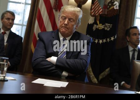 Washington DC, États-Unis. 11 mars 2020. Le président américain Donald Trump rencontre des banquiers sur la réponse de COVID-19 à la Maison Blanche à Washington le 11 mars 2020. Photo de Yuri Gripas/UPI crédit: UPI/Alay Live News Banque D'Images