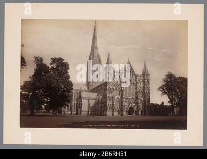 Gezicht op Westelijk front en toren van de kathedraal van Salisbury Salisbury cathédrale West Front et Spire (objet op titel) Gezicht op Westelijk front en toren van de kathedraal van SalisburySalisbury cathédrale. West Front and Spire (objet op titel) Type d'objet : foto Objectnummer: RP-F-2003-46 Inscriptions / Merken: Nummer, linksonder, op negatief geschreven: «4020 ’signatur, linksonder, op negatief geschreven: «J.V.» Fabricant : fotograaf: James Valentineden Plaats: 1870 - ca. 1890 kenmerken physique: AlluminedrukTechniek: Alluminedruk Dimensions: Foto: H 18 Banque D'Images