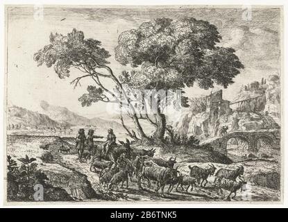 un paysage montagneux avec un lac. Au premier plan, un troupeau de vaches et de chèvres, suivi d'une femme sur un âne et deux éleveurs en cours. Fabricant : printmaker: Claude Lorrain à son propre design: Claude Lorrain Date: 1638 - 1641 Caractéristiques physiques: Matériel de gravure: Technique du papier: Gravure Dimensions: Feuille: H 129 mm × W 181 mm Objet: Herding, herdsman, herdswoman, berger, bergers, troupeau, troupeau, troupeau, troupeau Banque D'Images