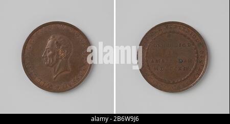 Inhuldiging te Amsterdam van Willem Frederik, prins van Oranje als South verein vorst Bronzen penning. Voorzijde: Borststuk man binnen omschrift. Keerzijde: Opschrift binnen omschrift Fabricant : Hendrik Lagemanplaats Fabrication: Nederland Dating: 1814 matériel: Brons Techniek: Slaan Dimensions: D 2,3 cm. × g 5,46 gr Objet: Bevrijding van Nederland (1813)Inhuldiging van prins Willem Frederik als souverein vorstWanneer: 1814-03-30 - 1814-03-30 Banque D'Images