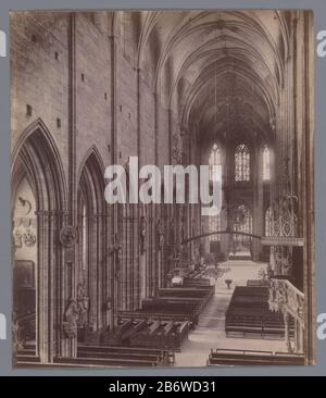 Intereur van de Lorenzkerk in Neurenberg intérieur de l'église de Lorenz à Nuremberg Type de bien: Photo Numéro d'article: RP-F F18290 Inscriptions / marques: Inscription, recto, écrit en crayon: 'Nurnberg Lorenz Kirche' Fabricant : Photographe: Anonyme lieu Fabrication: Inconnu Date: 1890 - 1910 Caractéristiques physiques: Imprimé hommes: Papier: Technique: Technique: Dimensions de l'imprimé albumen : photo : H 239 mm × l 204 mmOnderwerp Banque D'Images