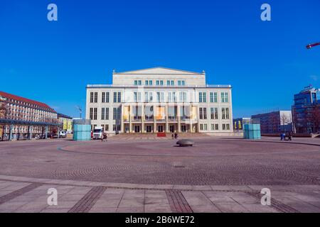 Leipzig, ALLEMAGNE - VERS MARS 2018 : la Augustusplatz et l'Opéra de Leipzig en Allemagne Banque D'Images