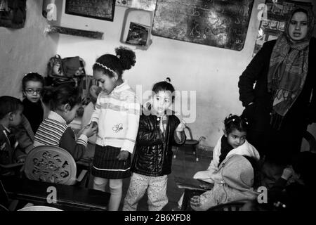 Une classe de maternelle à Fes, Maroc Banque D'Images