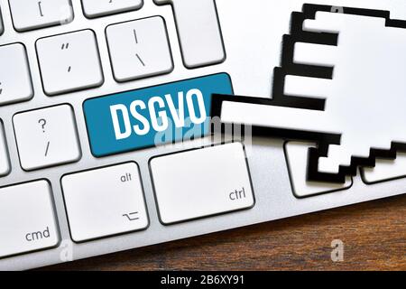 FOTOMONTAGE, ComputerTaste mit der Aufschrift DSGVO Banque D'Images