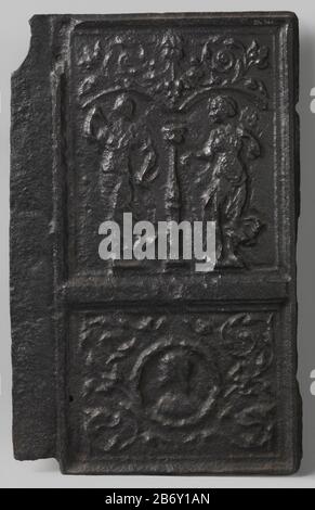 Bachelplaat met twee vrouwenfiguren, Lucretia en Pudicitia Kachlalat van gietijzer, verdeeld dans les zones de twee. Dans de bovenste zone onder bogen twee vrouwenfiguren, liens Lucretia en rechts Pudicitia. Zij worden van elkaar gescheiden porte een colonnet. Bladornement Boven de bogen. Dans la zone de onderste een medaillon met la poste en profil te midden van bladornement. Fabricant : gieter: AnoniemPlaats fabrication: Duitsland Dating: CA. 1550 - ca. 1600 matériau: Ijzer Techniek: Gieten Dimensions: H 85 cm. × b 51 cm. × g 37 kg Sujet: (Histoire de) LucretiaPudicitia comme personnification romaine Banque D'Images