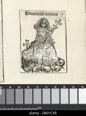 Keizer Hendrik III Heinricus tercius (objet titel op) Liber Chronicarum (serietitel) Een bloemkelk met een koning, naar links gekeerd. En zijn handen heeft hij een rijksappel en een sceptre. De voorstelling est onderdeel van de opeenvolging keizers in de Liber Chronicarum. De tekst identificeert de man als keizer Hendrik III De prent maakt deel uit van een album. Fabricant : fabricant: Michel Wolgitut (atelier van)fabricant: Wilhelm Pleydenwurff (atelier van)Plaats fabriquent: Neurenberg Dating: 1493 Physical kenmerken: Houtsnede geplakt op albumblad; tekst in boekdruk; verso met houtsn Banque D'Images