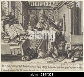 Kerkvader Gregorius de Grote de vier kerkvaders (servietitel) Thésaurus sacrarum historiarum veteteris testamenti () (servietitel) Saint Gregory le Grand est dans son étude à une table pleine de livres. Il écrit dans un livre ouvert battu. Il porte les robes de papale et le tiara, et tient le crosier pontifical. À ses pieds se trouve un chien de sommeil. En marge d'une signature tienregelig, dans deux colonnes, dans le Latijn. Fabricant : print maker: Antonie Who: Rix (II) (référencé sur l'objet) à dessin de: Marten de vos (indiqué sur l'objet) éditeur: Gerard de Jode (inscrit sur l'objet) Lieu de fabrication: Antwerpe Banque D'Images
