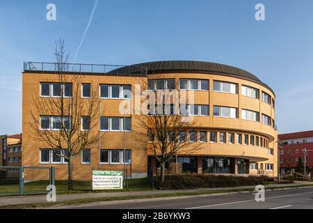 Bâtiment gouvernemental - assurance sociale pour l'agriculture, la sylviculture et l'horticulture à Hönow, Hoppegarten, Brandebourg, Allemagne Banque D'Images