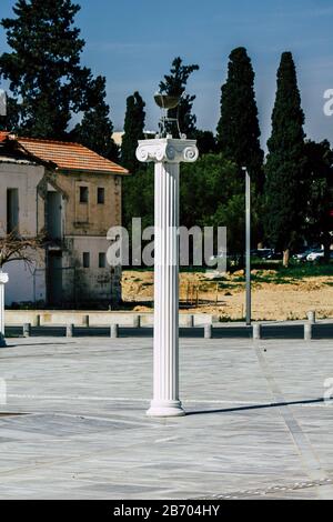 Paphos Chypre 11 mars 2020 vue sur la place de la mairie de Paphos dans l'après-midi Banque D'Images