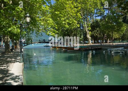 Pont amoureux ou pont d'Amour à Annecy France Banque D'Images