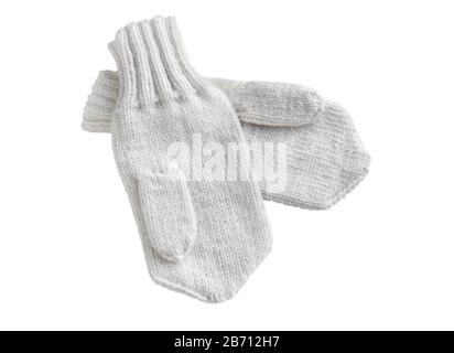 Gants mitaines isolés sur fond blanc. Gants de mitaines blancs tricotés en laine chaude. Gant d'hiver. Banque D'Images