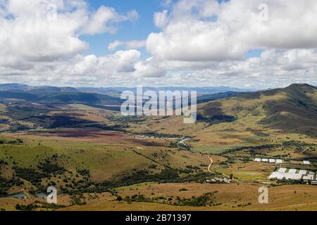 Une vue incroyable depuis le sommet d'une crête à Mpumalanga Banque D'Images
