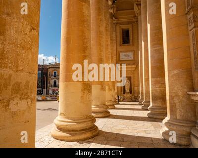 Mosta Rotunda - célèbre cathédrale sur l'île de Malte - MALTE, RÉPUBLIQUE DE MALTE - 5 MARS 2020 Banque D'Images