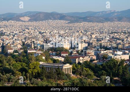 Vue sur Athènes depuis la colline d'Areopagus Banque D'Images