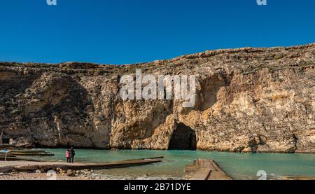 Belle mer intérieure sur l'île de Gozo - MALTE, RÉPUBLIQUE DE MALTE - 5 MARS 2020 Banque D'Images