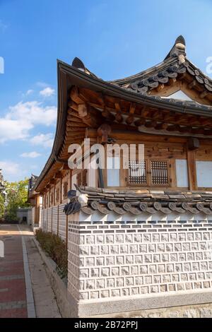 Maisons traditionnelles dans le village de Bukchon Hanok, Séoul, Corée du Sud Banque D'Images
