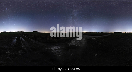 Vue panoramique à 360° de Ciel nocturne pris près d'Askov v. 2