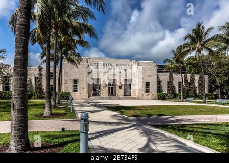 The Bass Museum of Contemporary art, Collins Park, Miami Beach, Floride, États-Unis. Banque D'Images