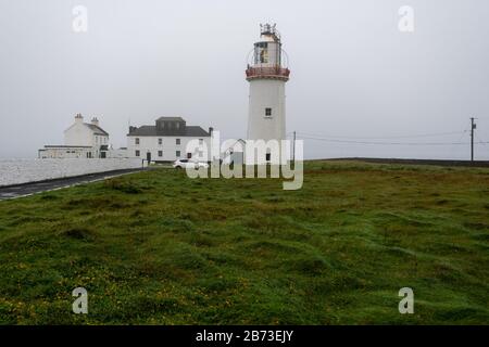 Le phare Loop Head sur la Wild Atlantic Way en Irlande Banque D'Images