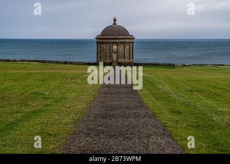 Le temple de Mussenden en Irlande du Nord Banque D'Images