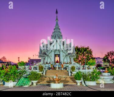 Sanctuaire De Lak Muang, Phayao, Thaïlande Banque D'Images