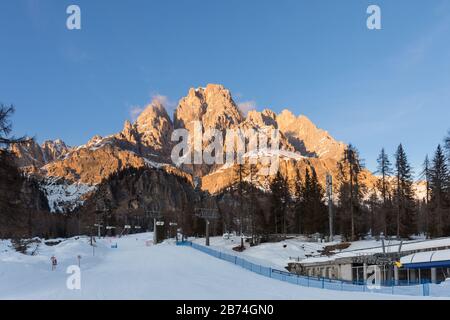 Domaine skiable de Monte Cristallo, Cortina d’Ampezzo, Vénétie, Italie Banque D'Images