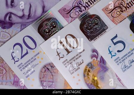 royaume-uni : vingt livres de notes piégées à mousetrap Banque D'Images