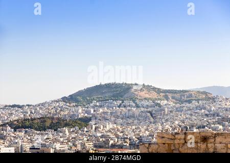 Vue sur Athènes depuis l'Acropole. Lieux célèbres à Athènes - capitale de la Grèce. Monuments anciens. Banque D'Images