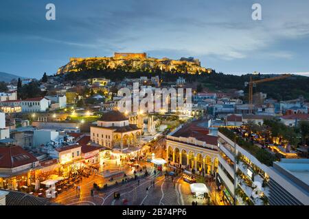 Place Monastiraki et vieille ville de Plaka. Banque D'Images